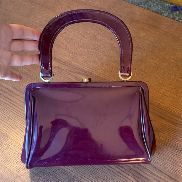 GOLDCREST LEATHERGOODS - MCM Vintage Plum Patent Leather Handbag - Picture 2 of 10